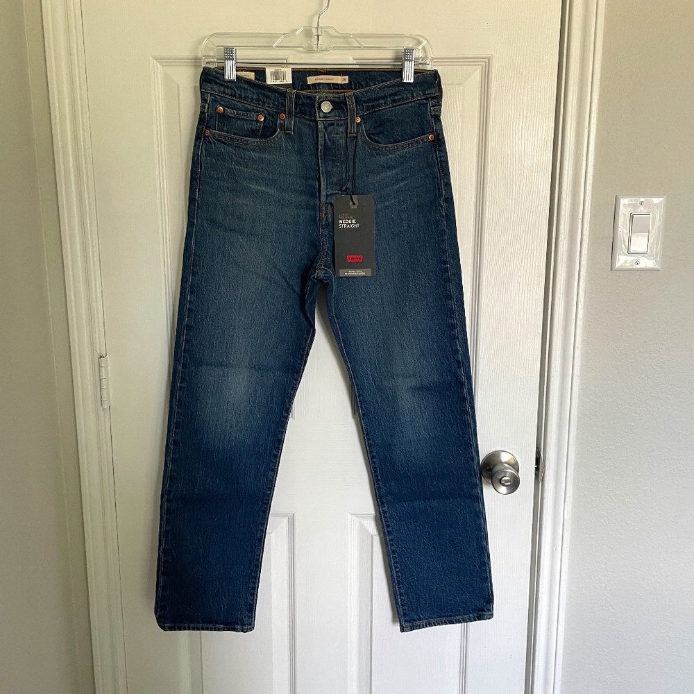 Levi Straight Leg Jeans 28x28